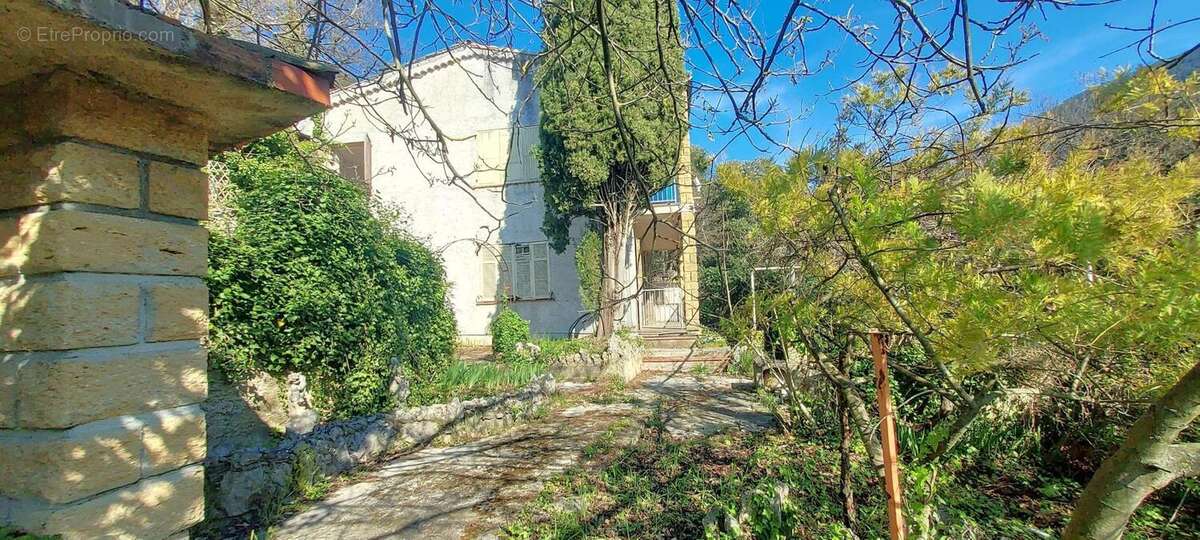 Maison à LA TRINITE