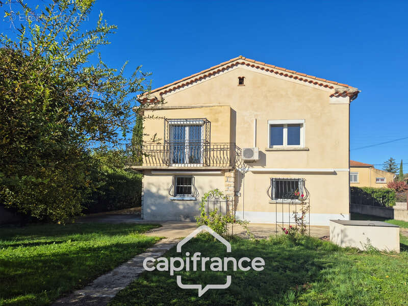 Maison à ROQUEMAURE