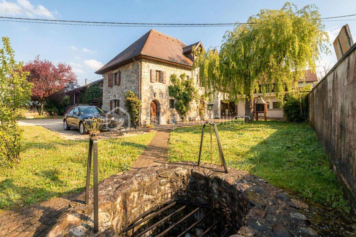 Maison à HAUTEVILLE-SUR-FIER