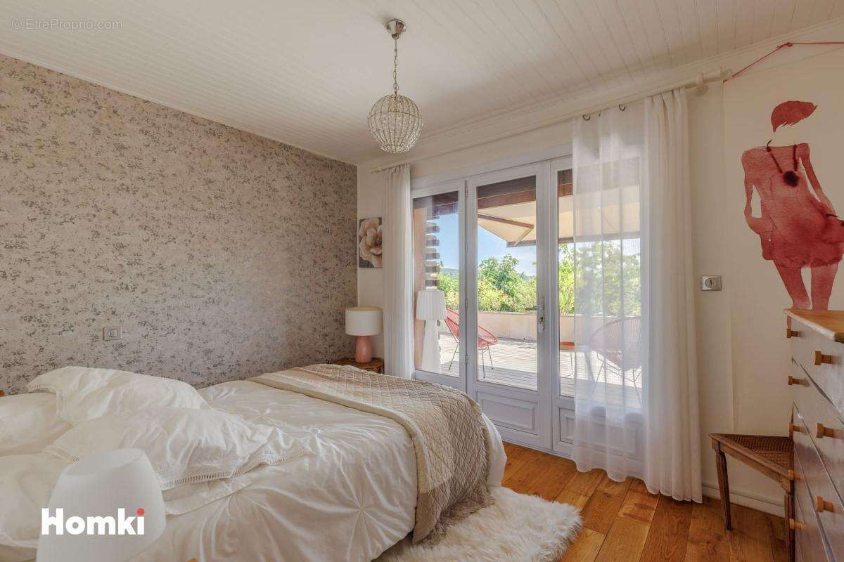 Maison/Villa T4 de 137 m² à Dardilly 69570 - photo 23