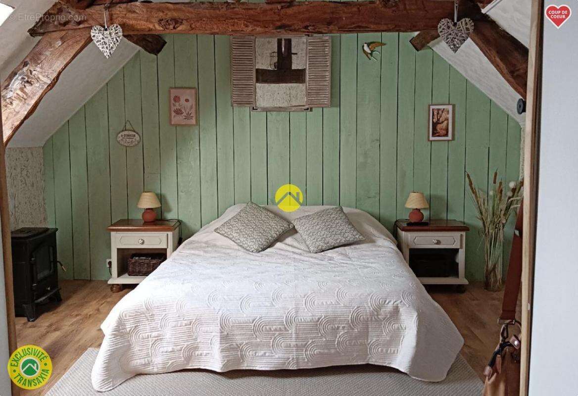 Maison à LE BOURG-D'HEM