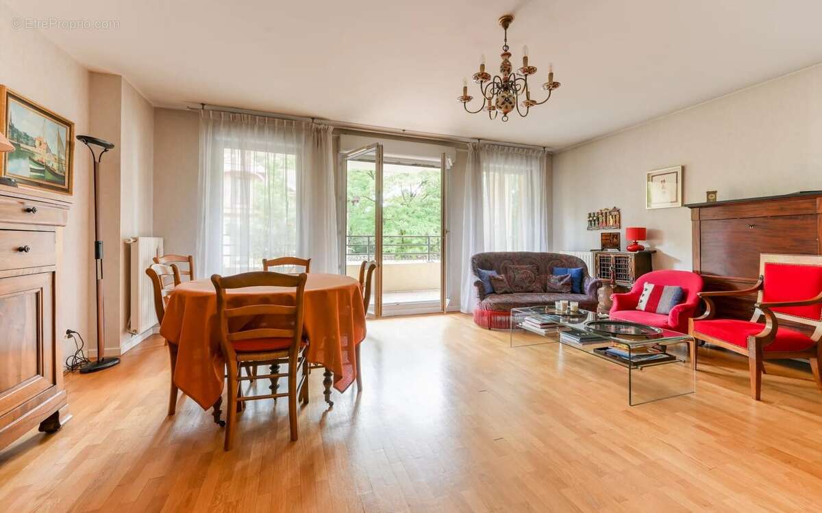 Appartement à LYON-5E