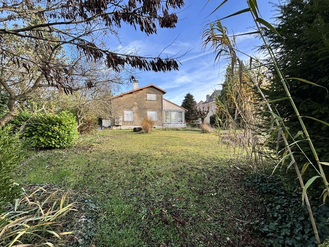 Maison à MIREBEAU