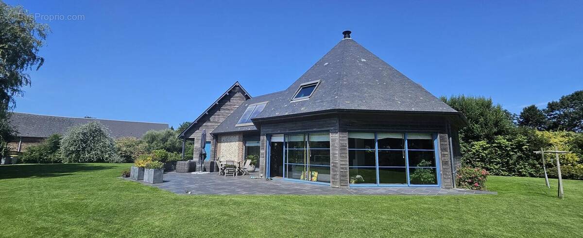 Maison à SENNEVILLE-SUR-FECAMP