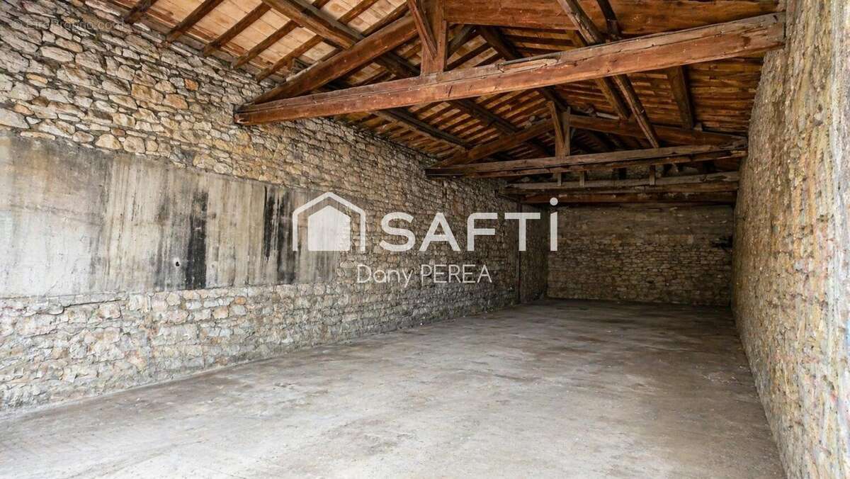 Photo 2 - Appartement à SAINT-LAURENT-D'AIGOUZE