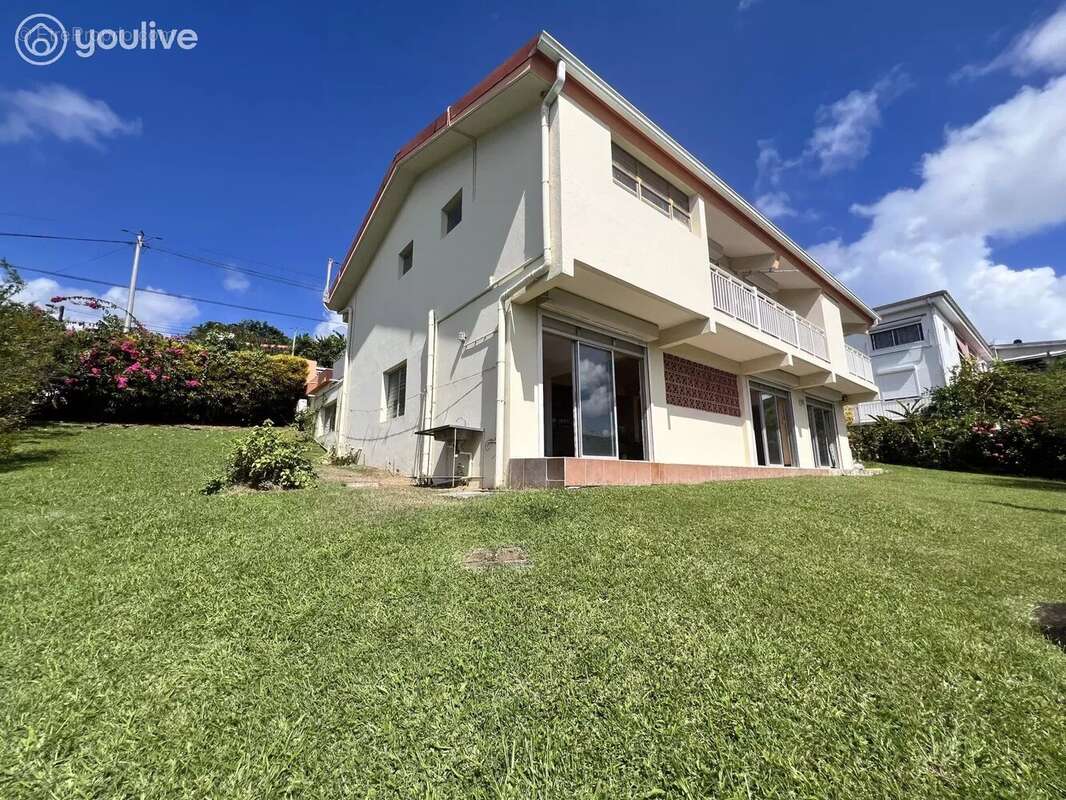 Maison à SCHOELCHER