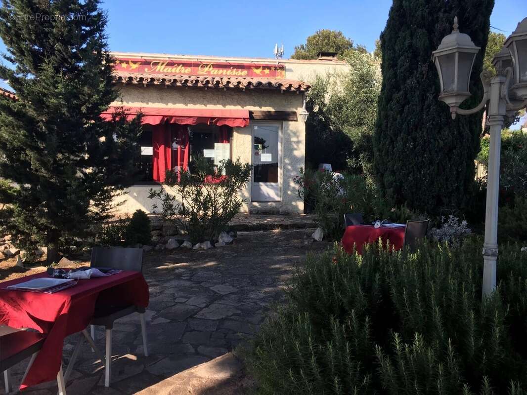 Commerce à PORT-DE-BOUC