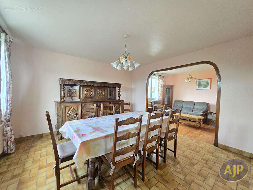 Maison à GUEGON