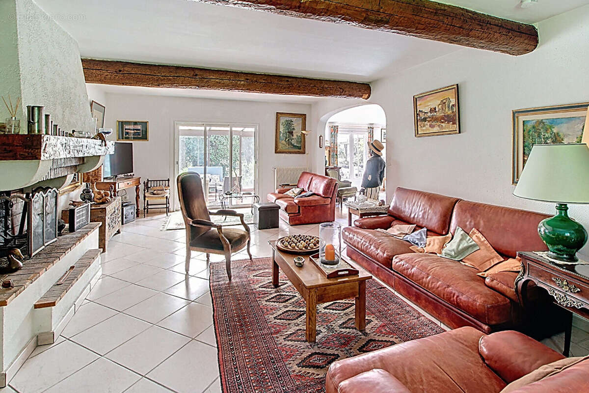 Maison à TOURTOUR