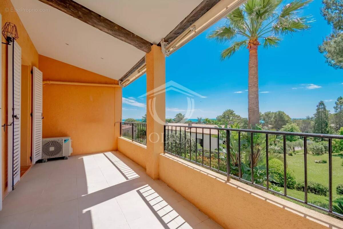 Appartement à VILLENEUVE-LOUBET
