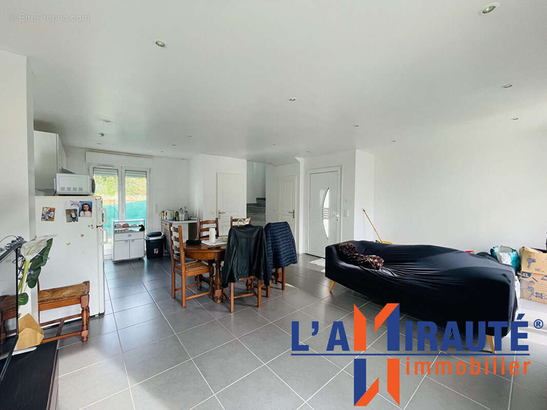 Maison à SARTROUVILLE