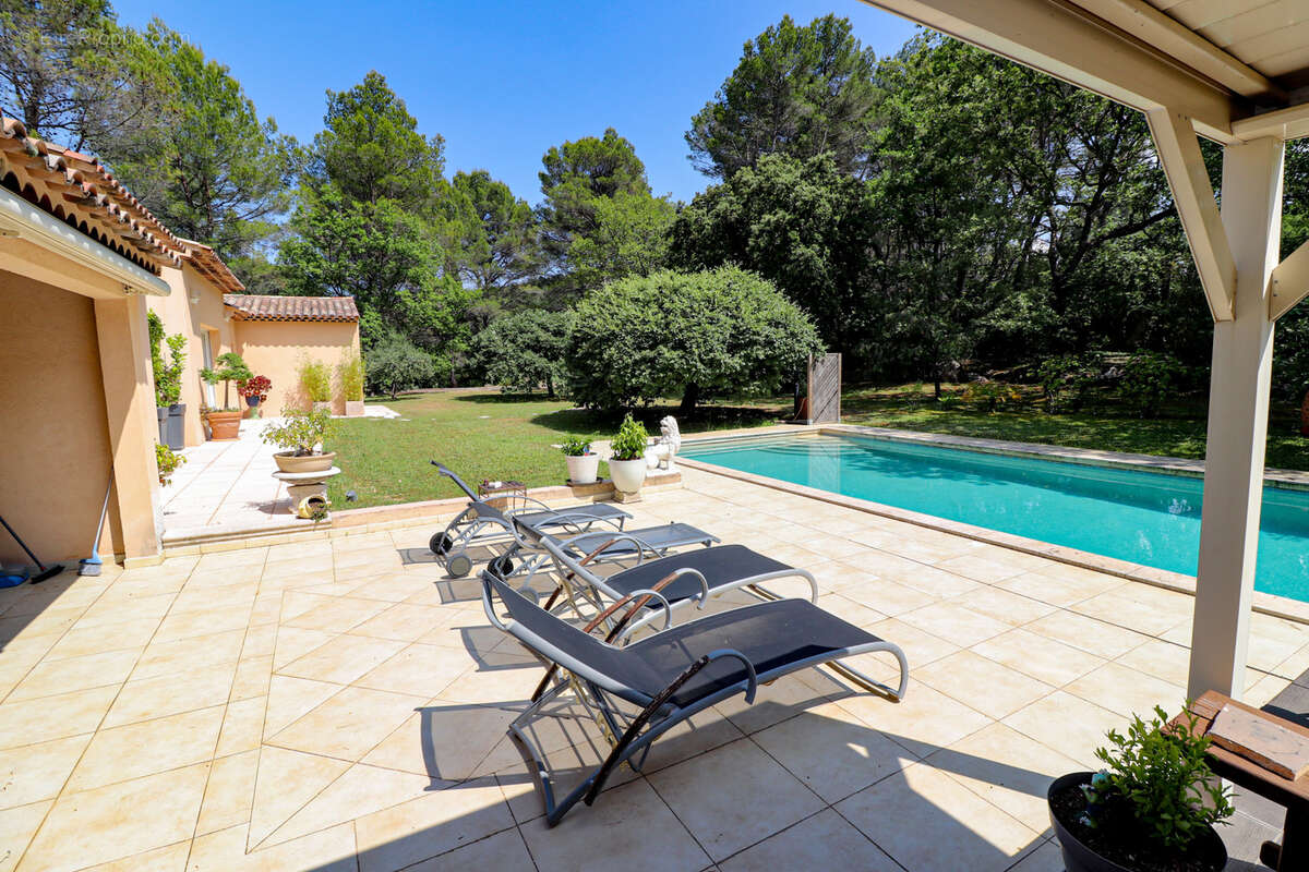 Maison à DRAGUIGNAN