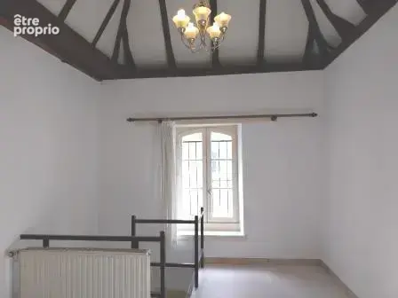 Maison de Maitre Bon Etat, Meublée, Cour; Commerces a pied - photo 10