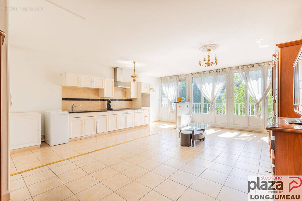 Appartement à LONGJUMEAU