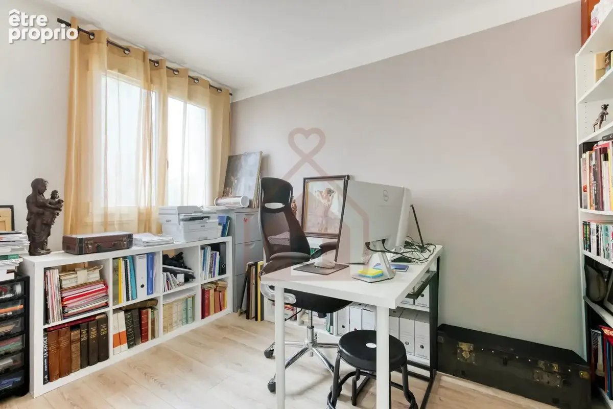 Appartement 5 pièces 71 m² à vendre à Villejuif (94800) - photo 8