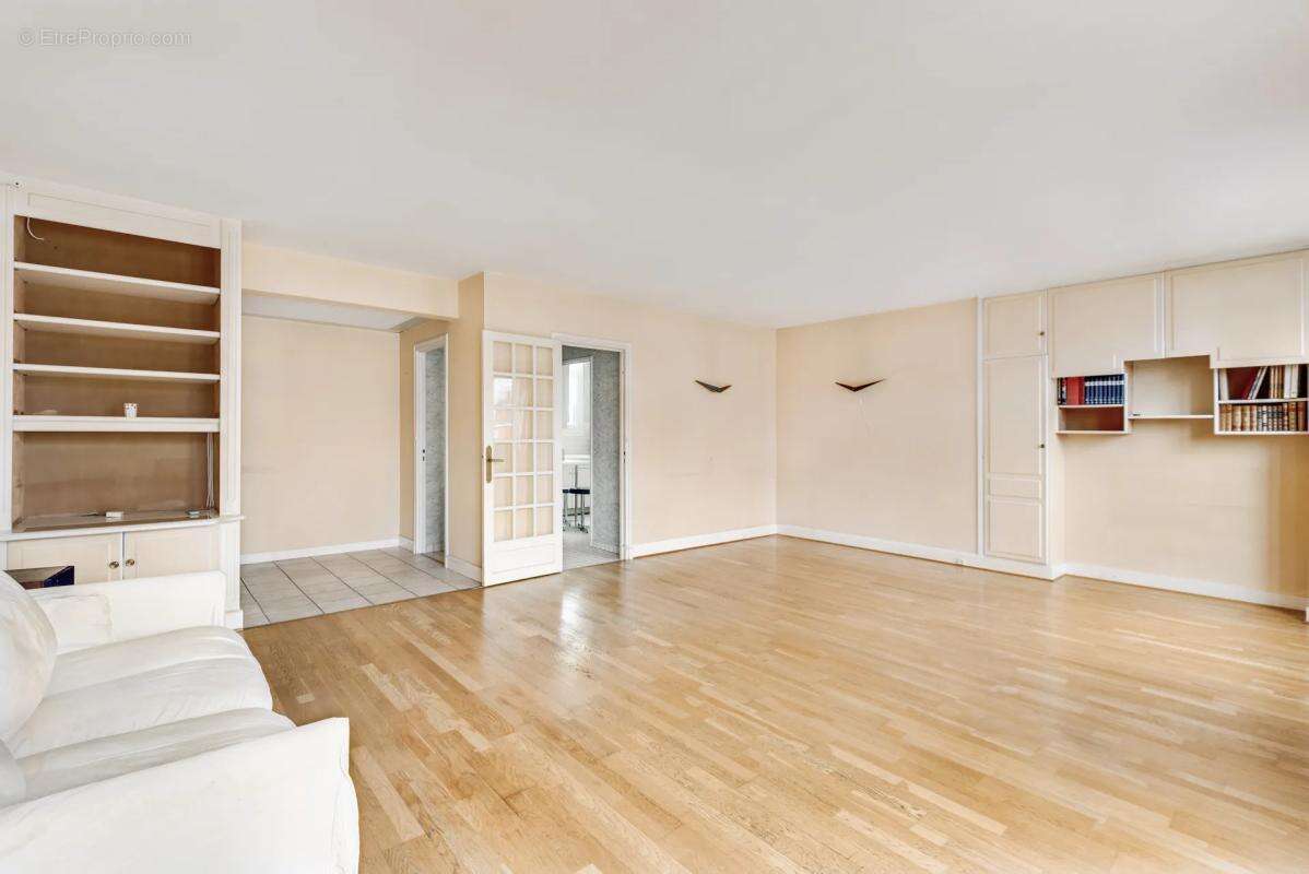 Appartement à PARIS-20E