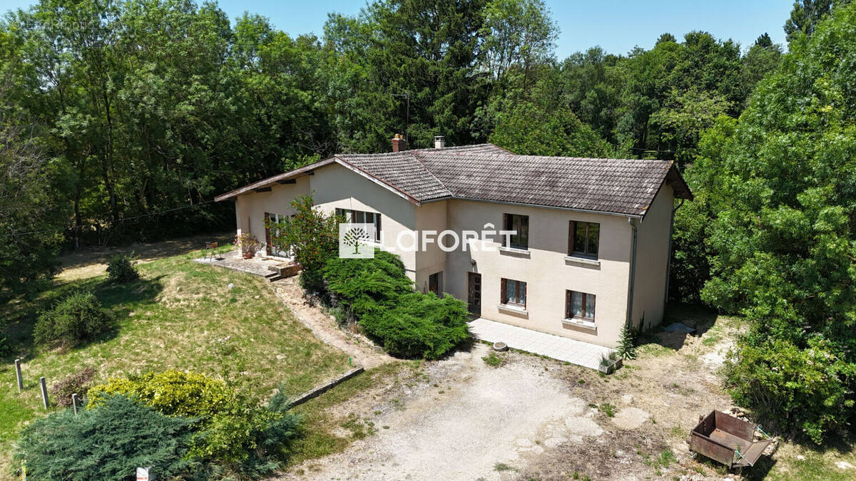 Maison à AMBERIEUX-EN-DOMBES