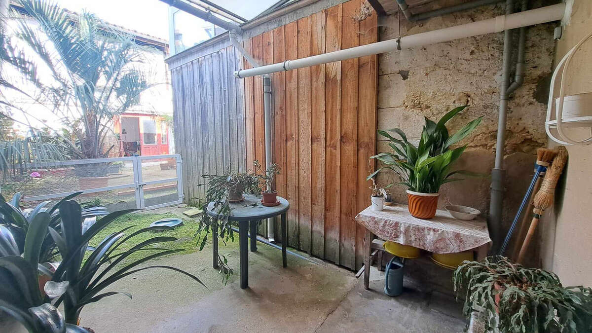 Maison à VILLENEUVE-DE-MARSAN