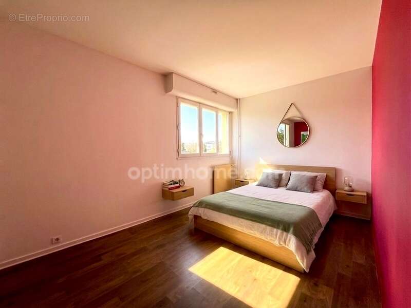 Appartement à LE PLESSIS-BOUCHARD