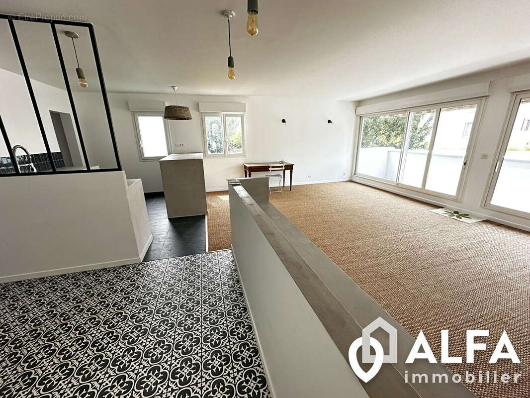 Appartement à SAINT-GRATIEN