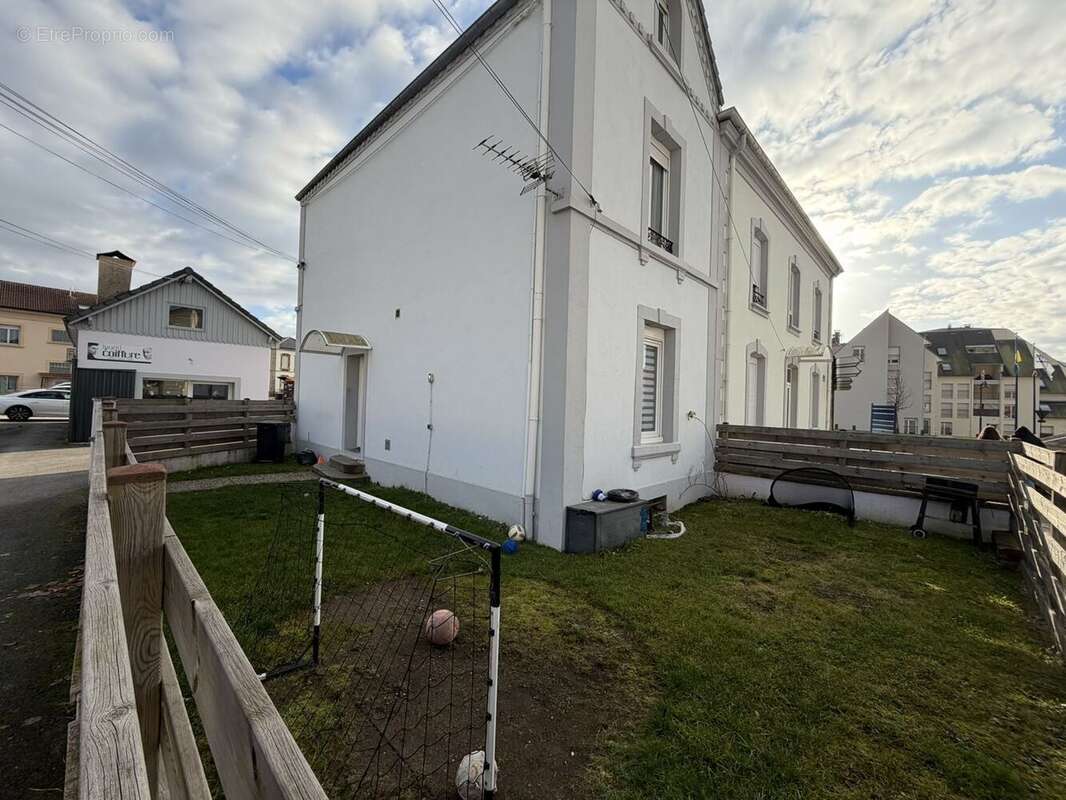 Appartement à SAINT-ETIENNE-LES-REMIREMONT