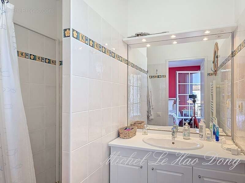 Charmante marina avec 03 chambres en duplex à vendre à Aigues-Mortes (30220) - photo 15
