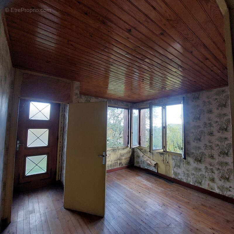 Maison à SAINT-AGREVE