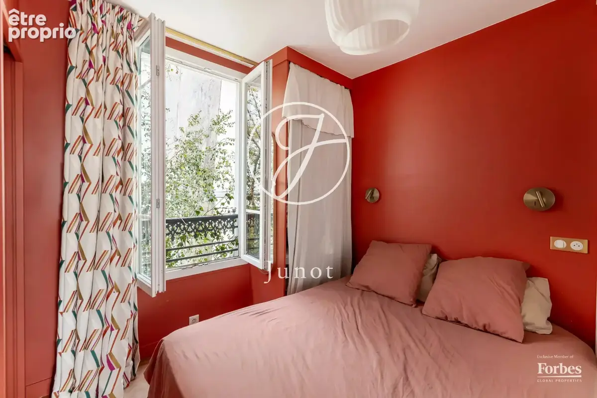 Paris 18e - HAUT MONTMARTRE / RUE BERTHE - Appartement - 2 pièces - 28,15m² Carrez - 1 chambre sur cour arborée - photo 16