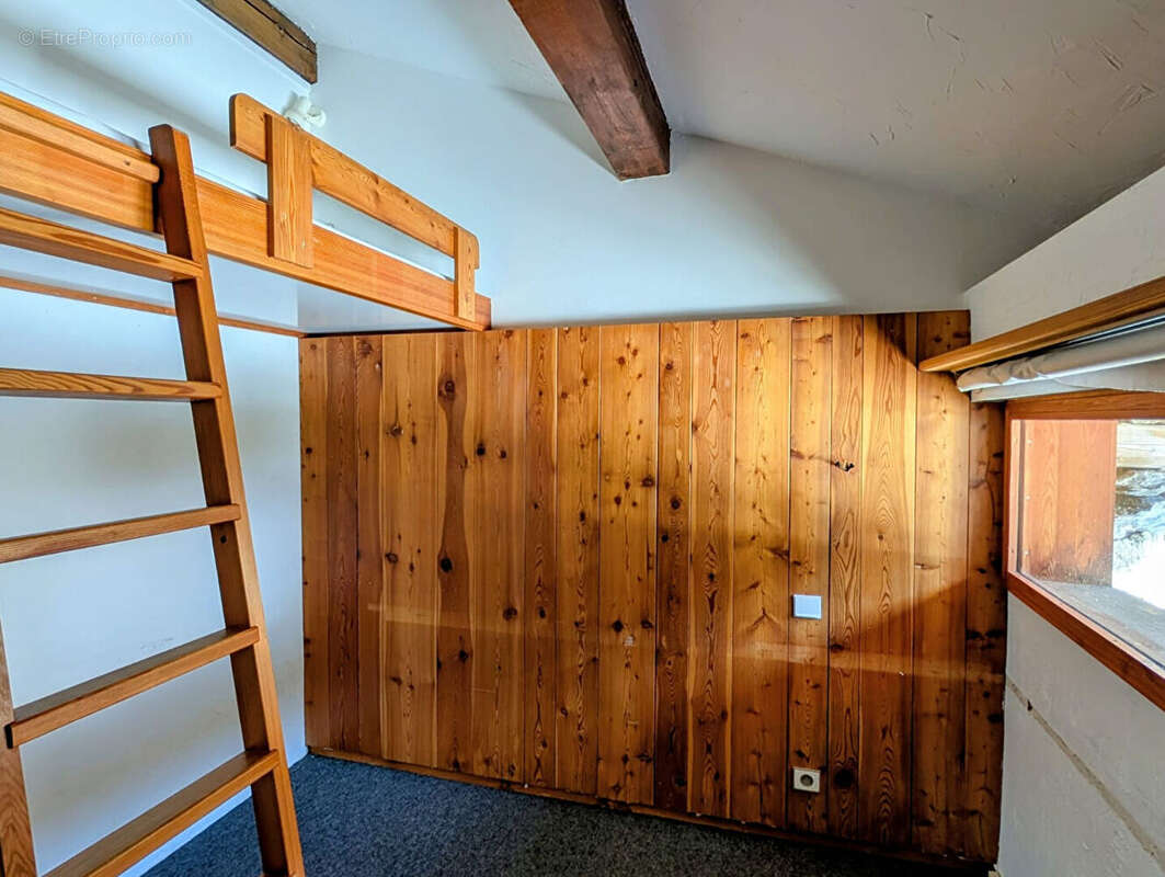 Maison à LES CHAPELLES