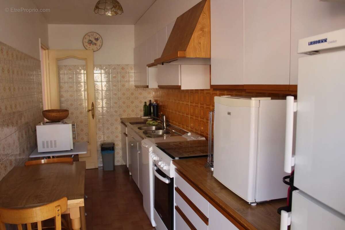 GRASSE, Beau 3 P 70m2 Terrasses vue parking intérieur - photo 7