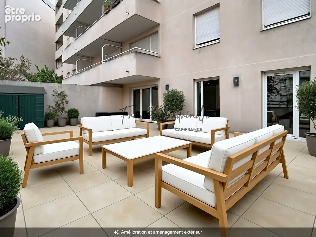 Beau T3 72 m²  VILLEURBANNE (69) CHARPENNES – Place Charles Hernu avec terrasse 75 m² - photo 4