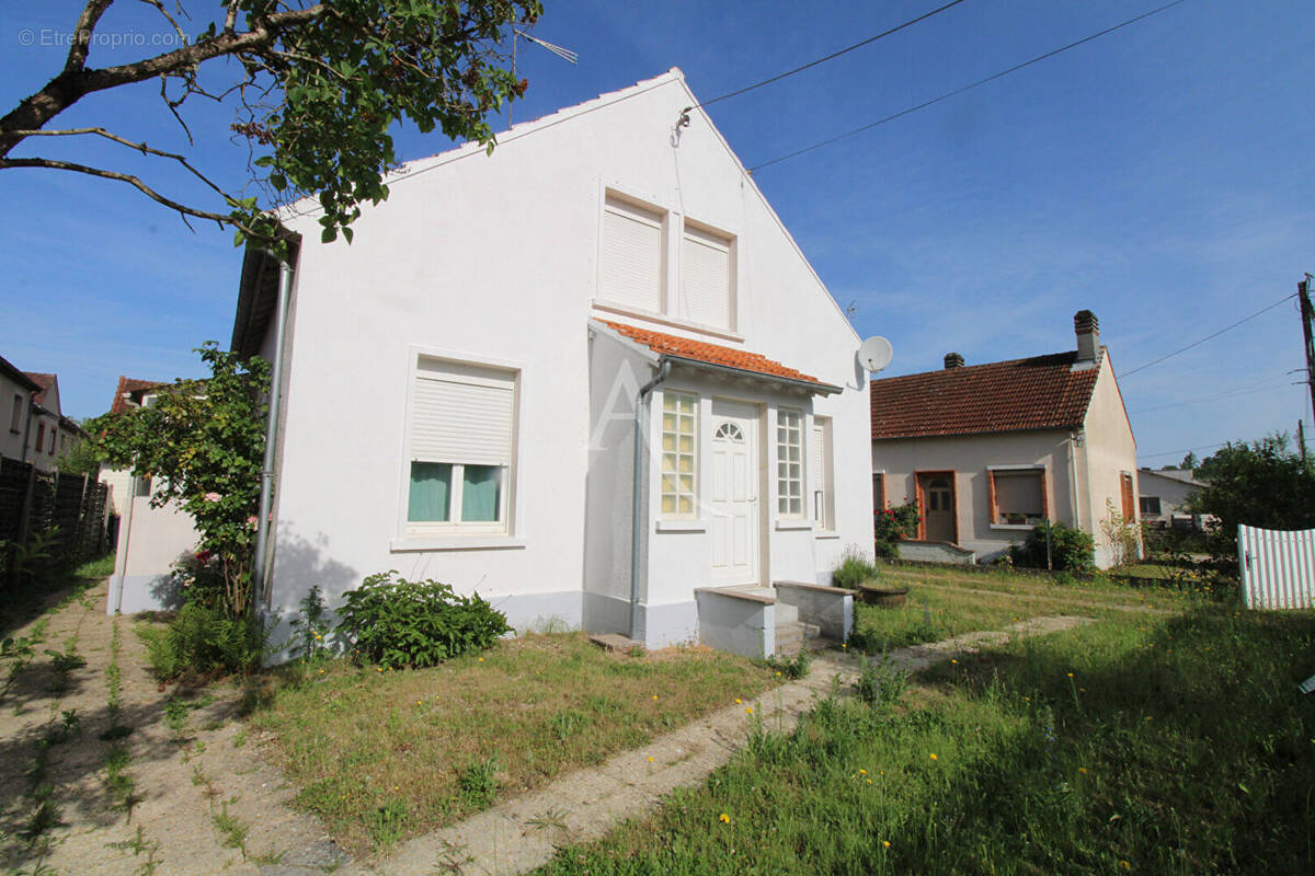 Maison à LA FERTE-SAINT-AUBIN
