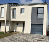 Maison à AY-SUR-MOSELLE