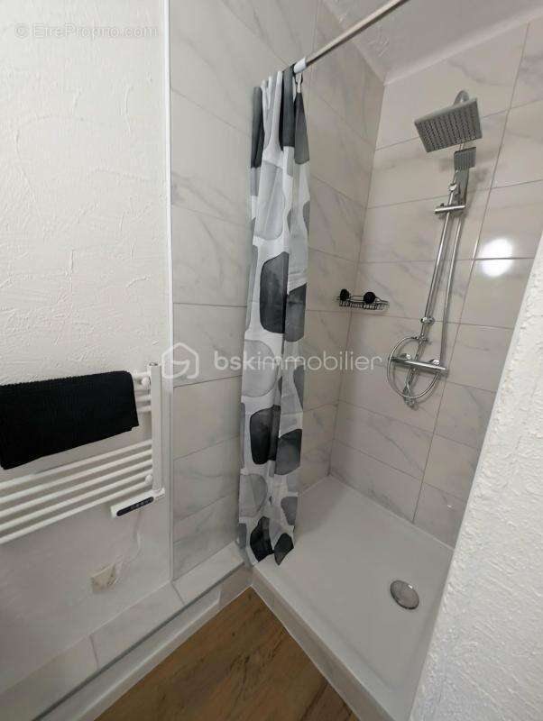 Appartement à SAINT-PAIR-SUR-MER