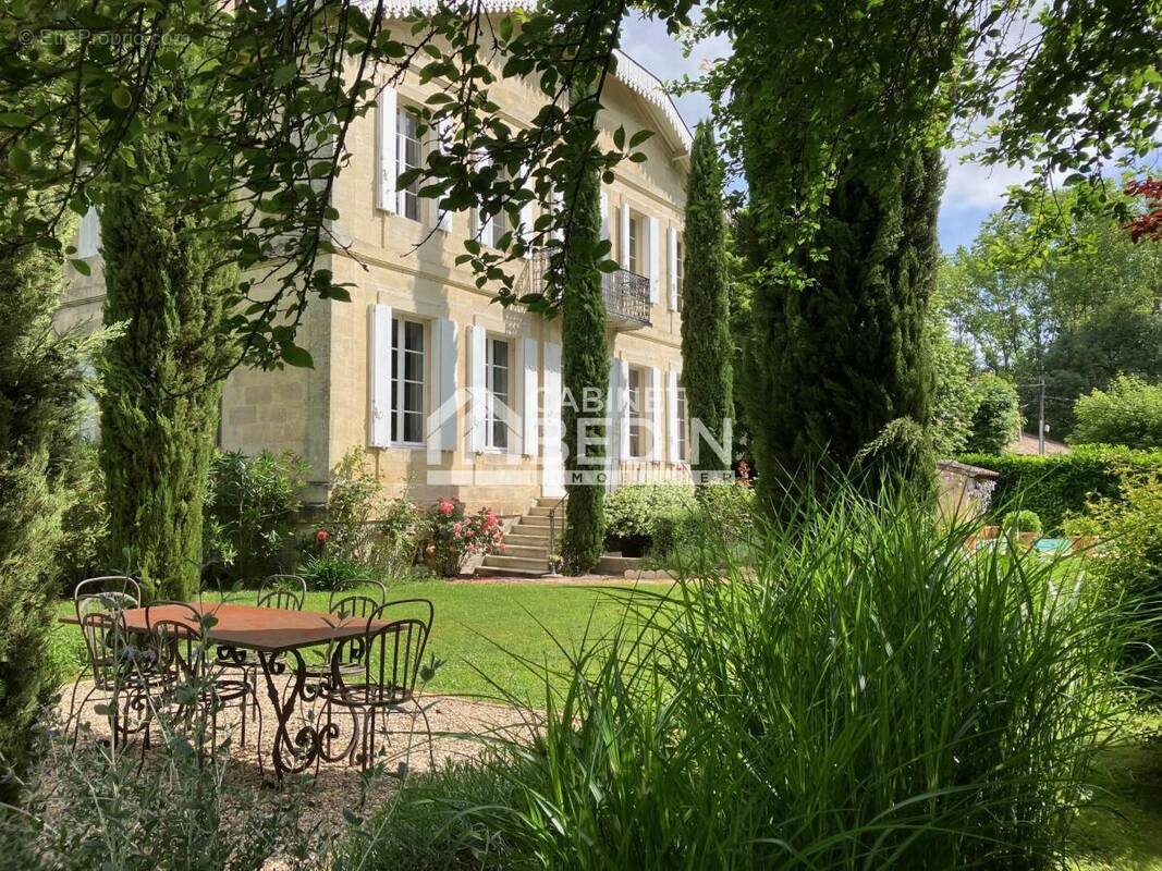 Maison à SAINT-SEURIN-SUR-L'ISLE