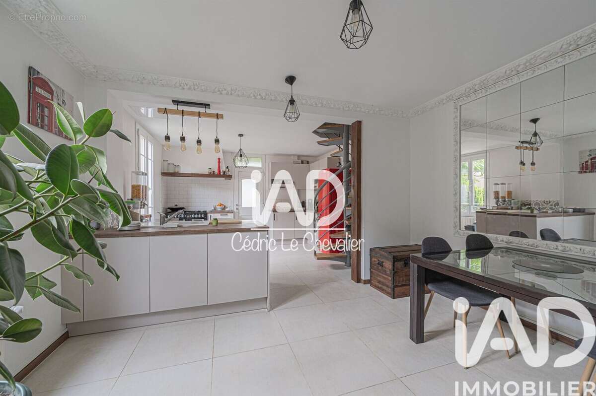 Maison 100 m² à Dampmart  - photo 9