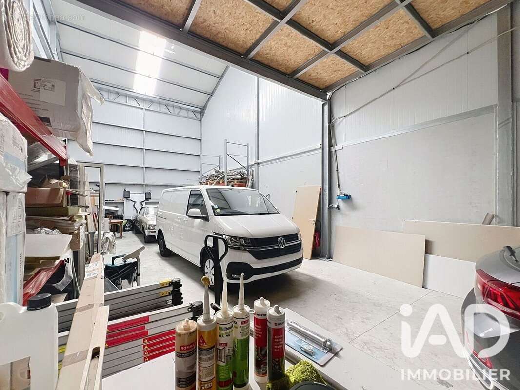Commerce 192 m² à Brie-Comte-Robert  - photo 2