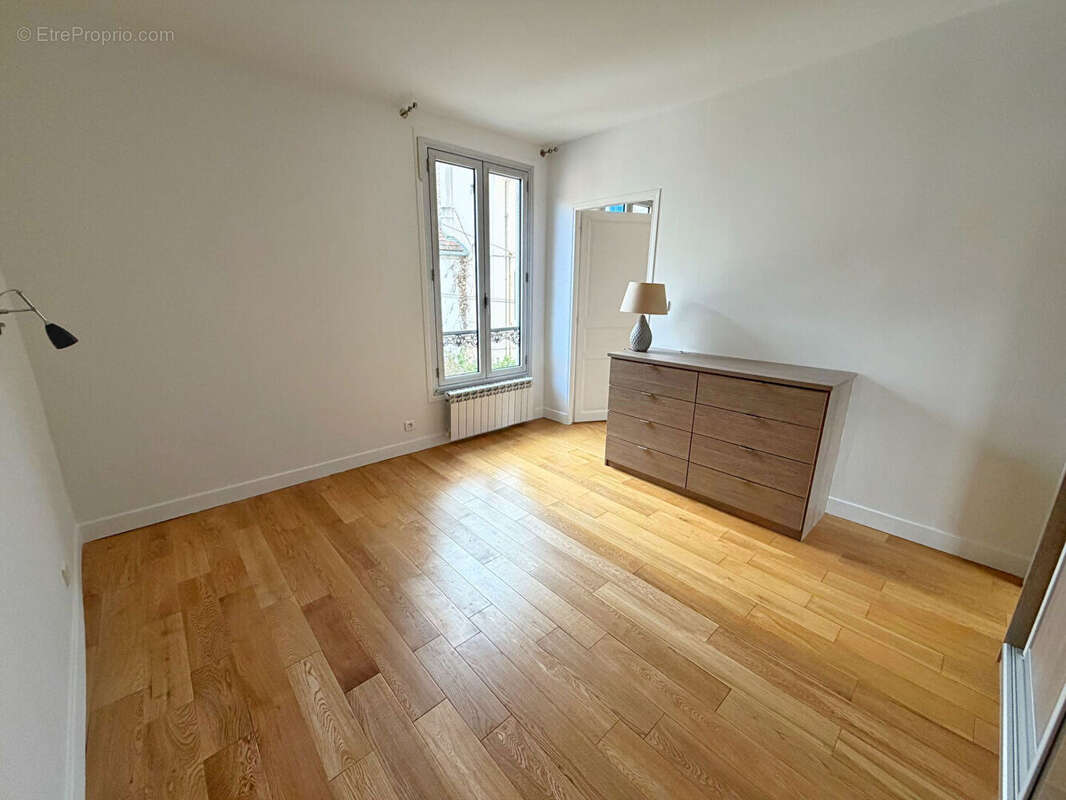 Appartement à NANTERRE