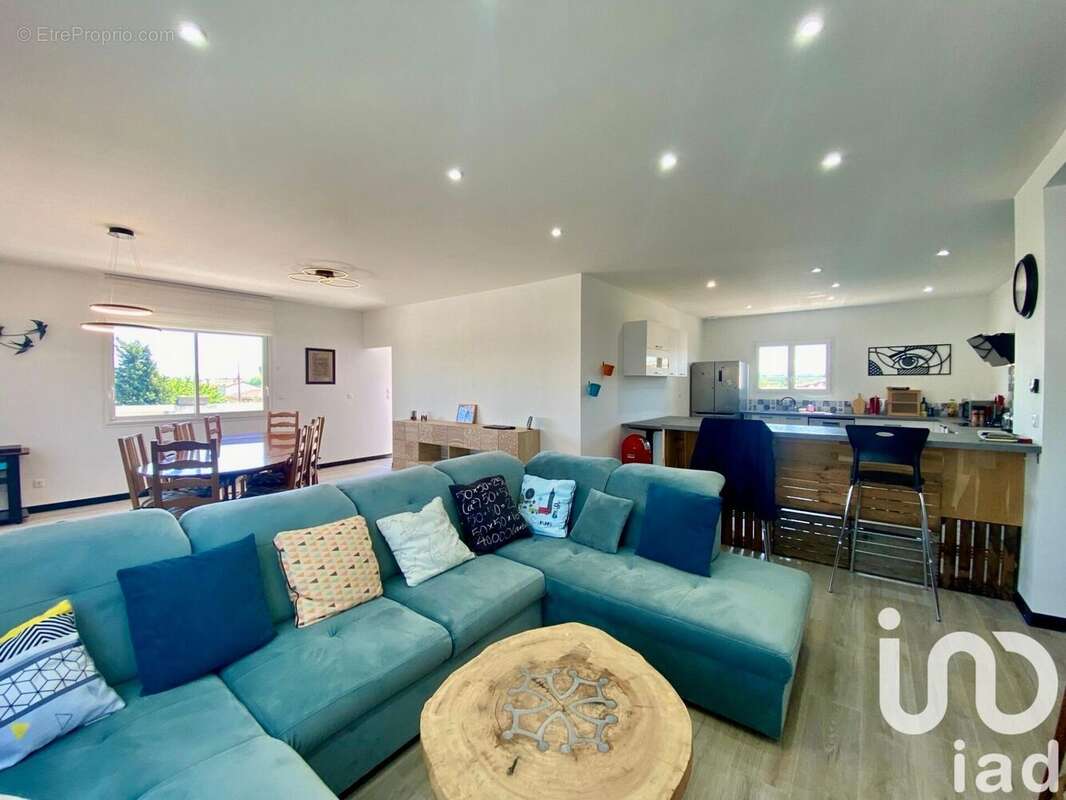 Photo 2 - Maison à VILLEMOUSTAUSSOU