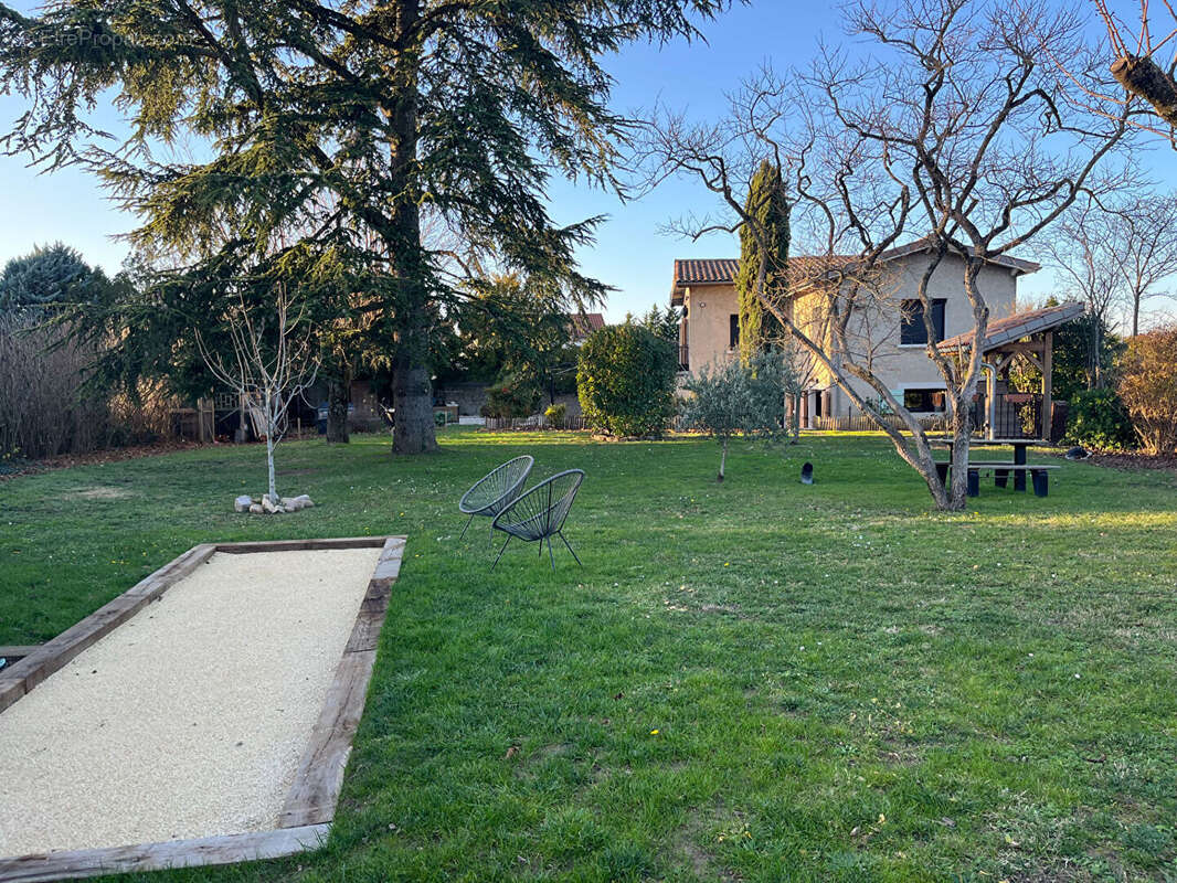 Maison à REVENTIN-VAUGRIS