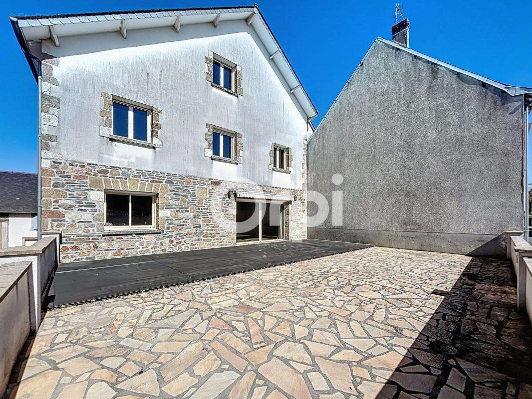 Maison à SAINTE-FEREOLE