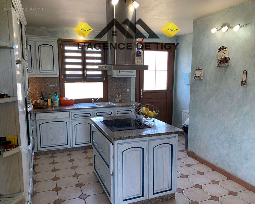 Maison à SAINT-BENOIT-SUR-LOIRE