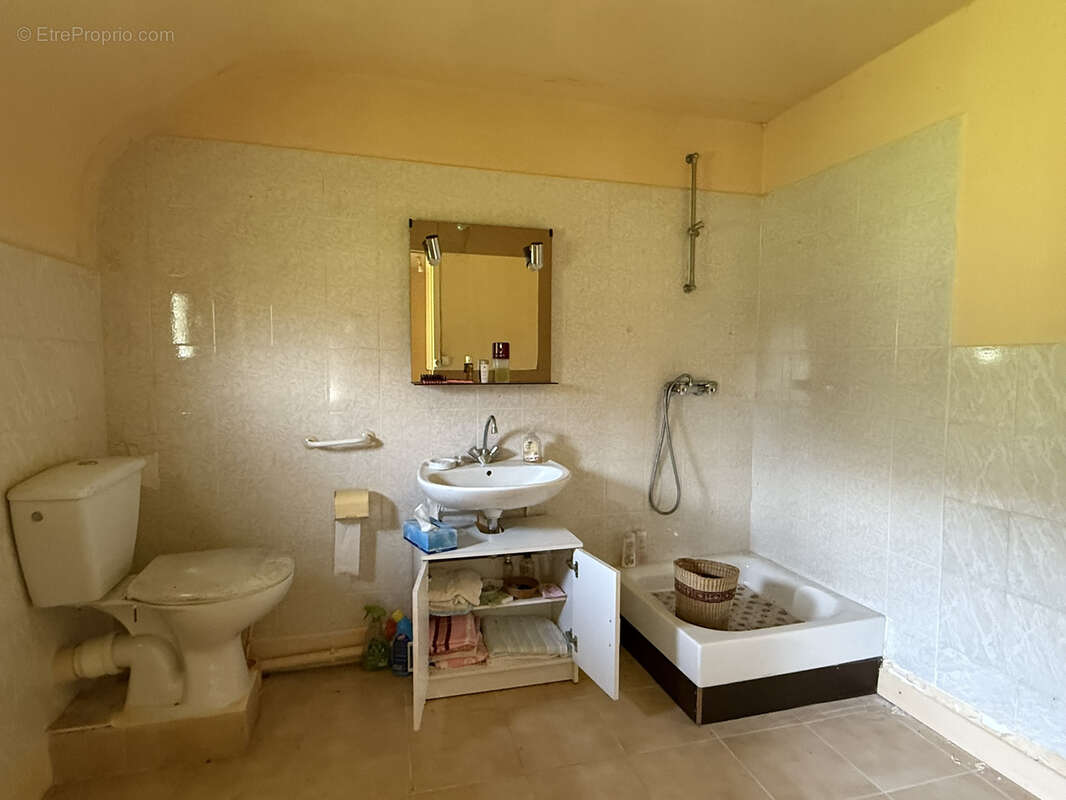 Maison à LA VENDUE-MIGNOT