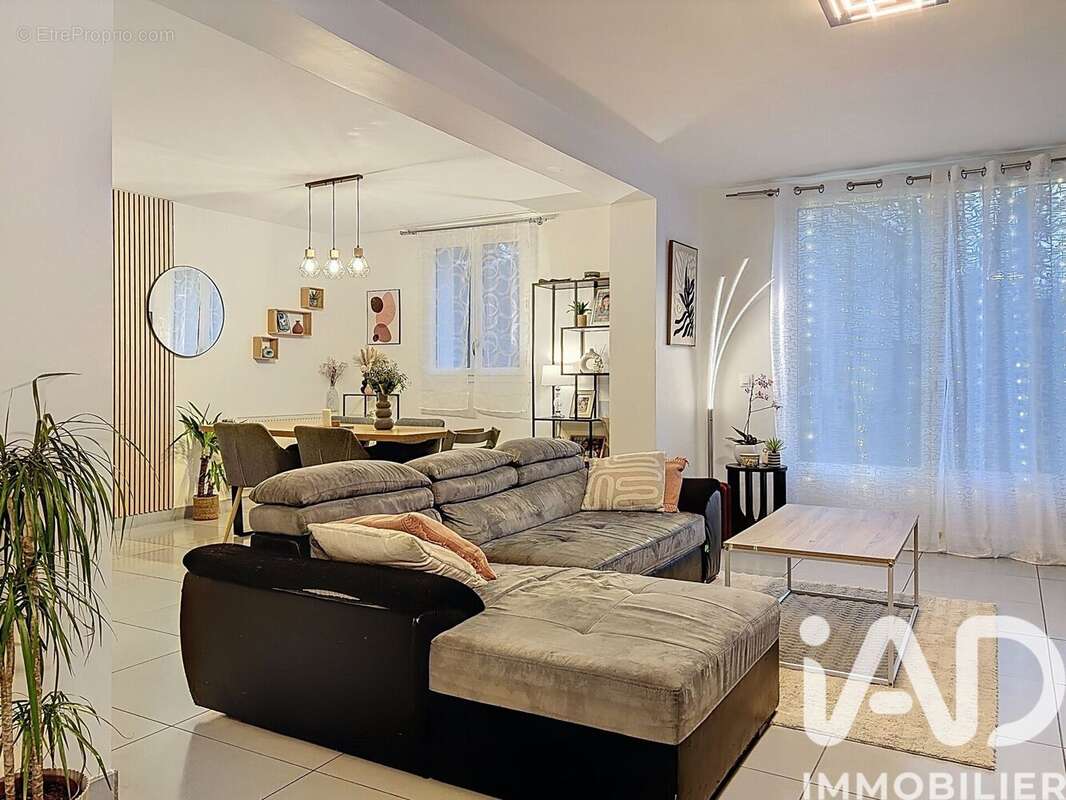 Photo 3 - Maison à GAZERAN