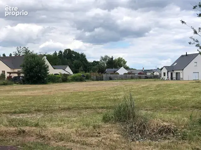 Terrain à CHEILLE