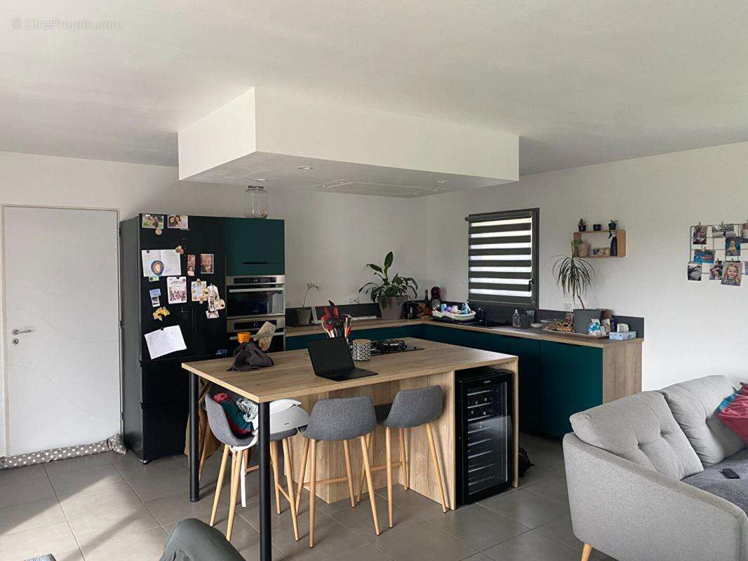 Contemporaine 2024  Plain-pied 140 m²  Prestations modernes à Dierre - photo 3
