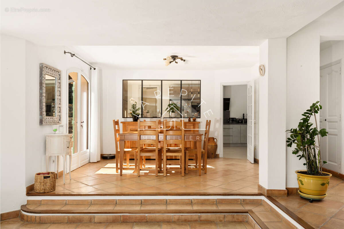 Maison à PEYMEINADE