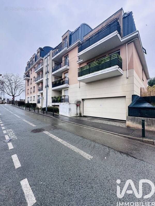 Photo 1 - Parking à ALFORTVILLE