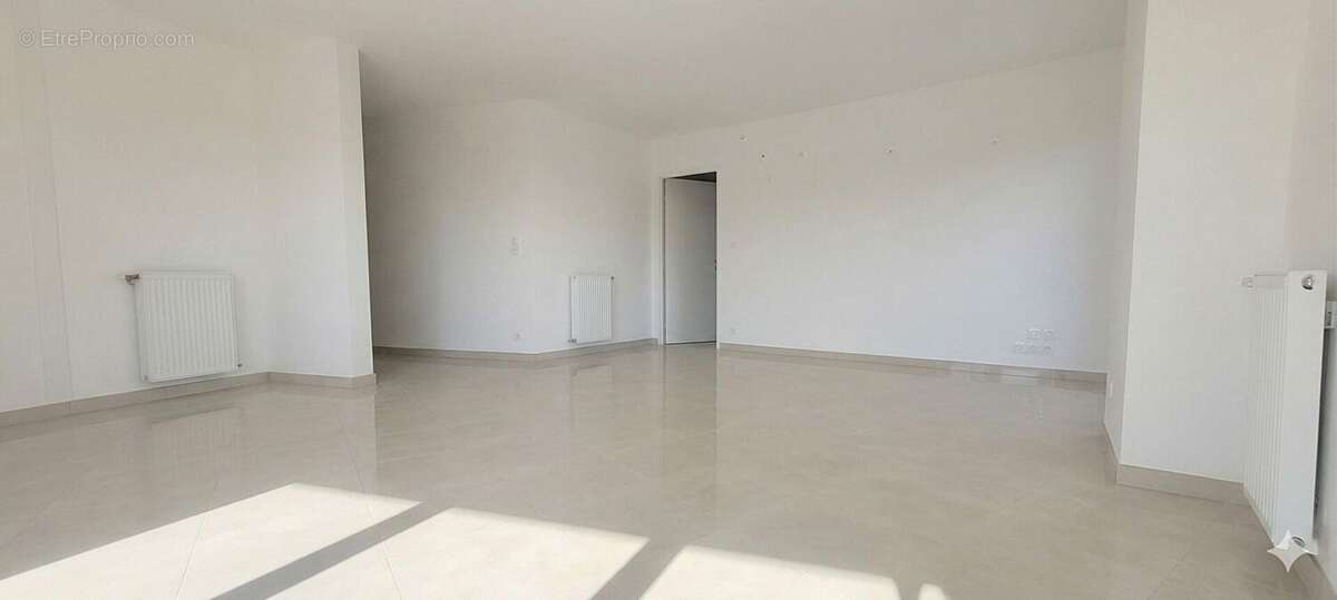 Appartement T4 en dernier étage avec grande terrasse - Tournefeuille - photo 2