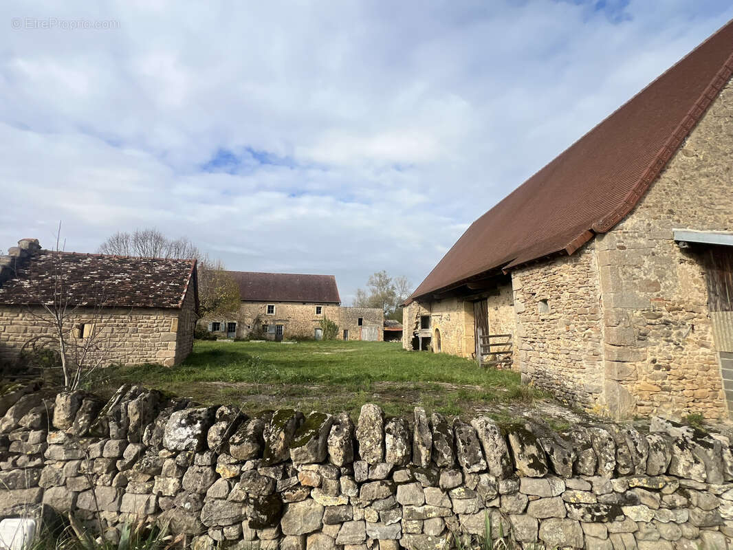 Maison à OYE